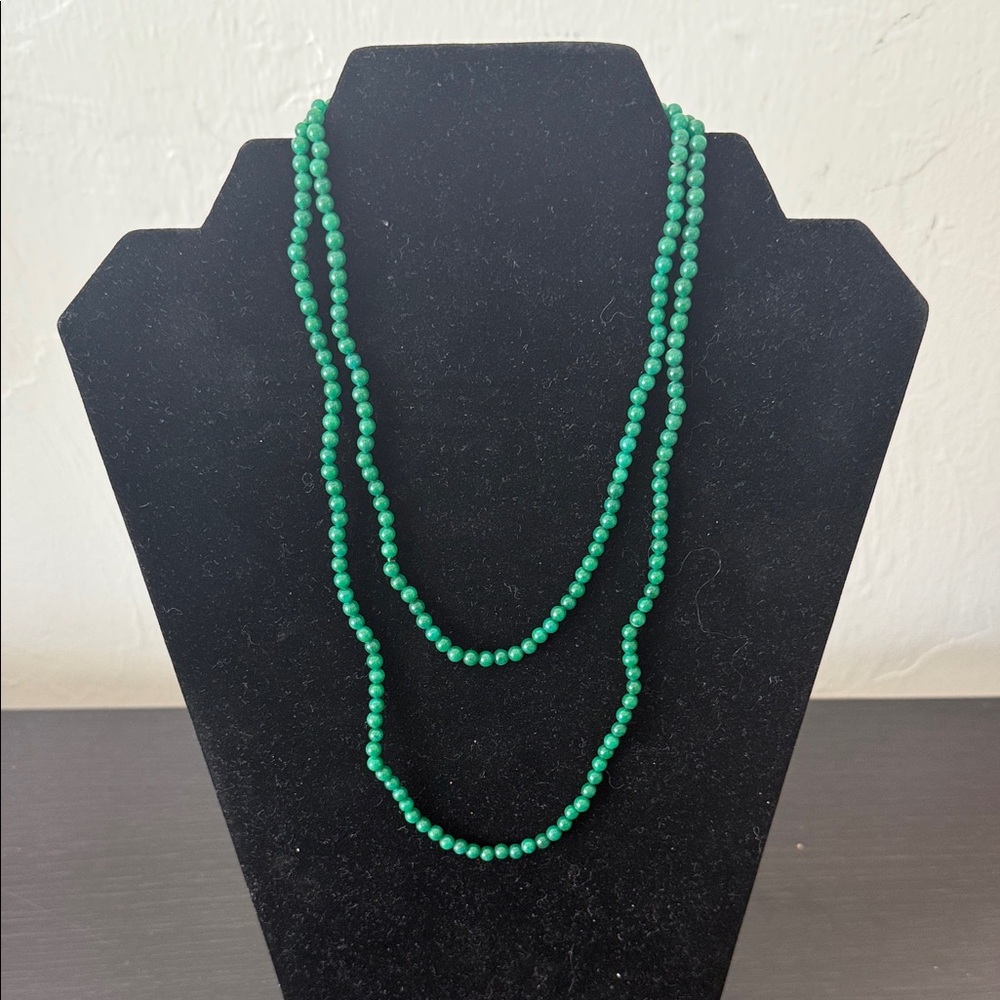 Elegant Green Beaded Jadeite Necklace
